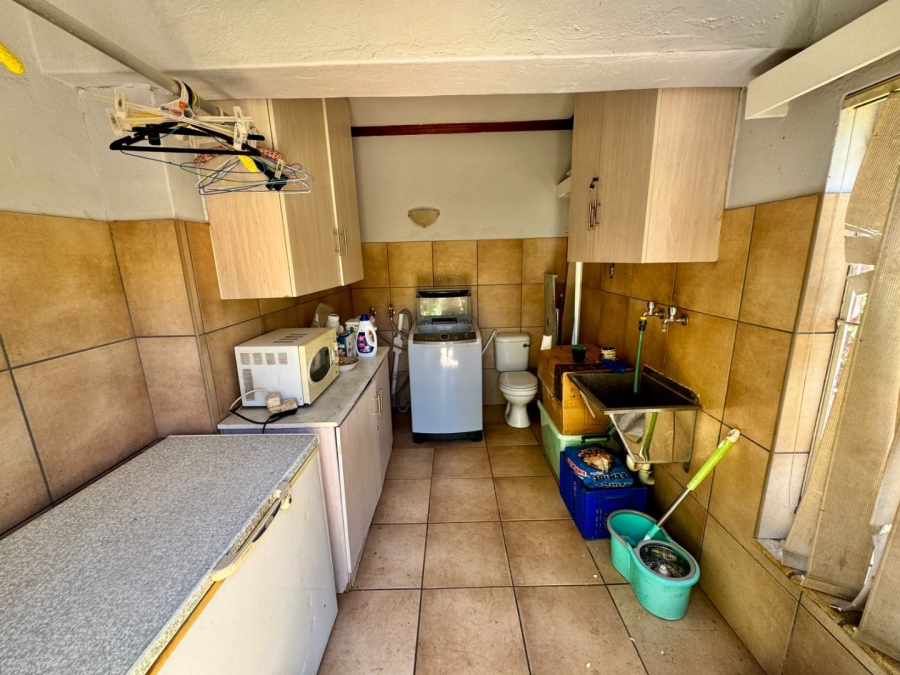 5 Bedroom Property for Sale in Potchefstroom North North West